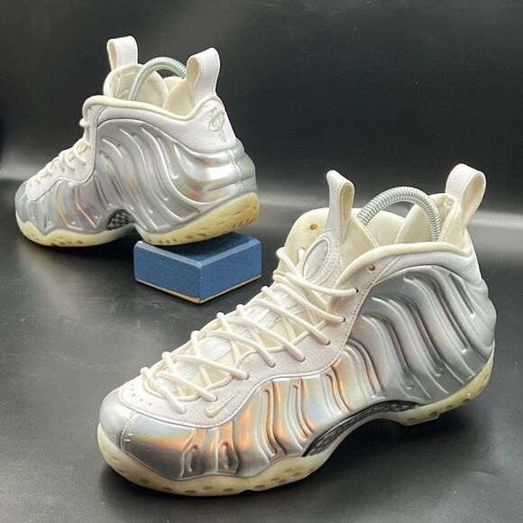 Nike Wmns Air Foamposite One 'Chrome' (2017) - Picture 1 of 11